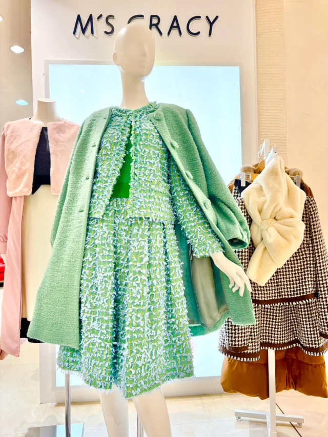 最終価格【新品】エムズグレイシー❤️カタログ掲載❤️インスタ❤️お花付　リボンボレロ 最終価格【新品】エムズグレイシー❤️カタログ掲載❤️インスタ